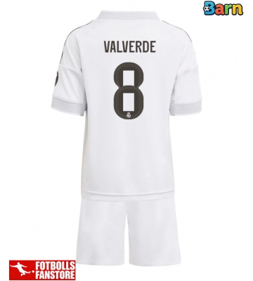 Real Madrid Federico Valverde #8 Hemmatröja Barn 2025-26 Kortärmad (+ Korta byxor)